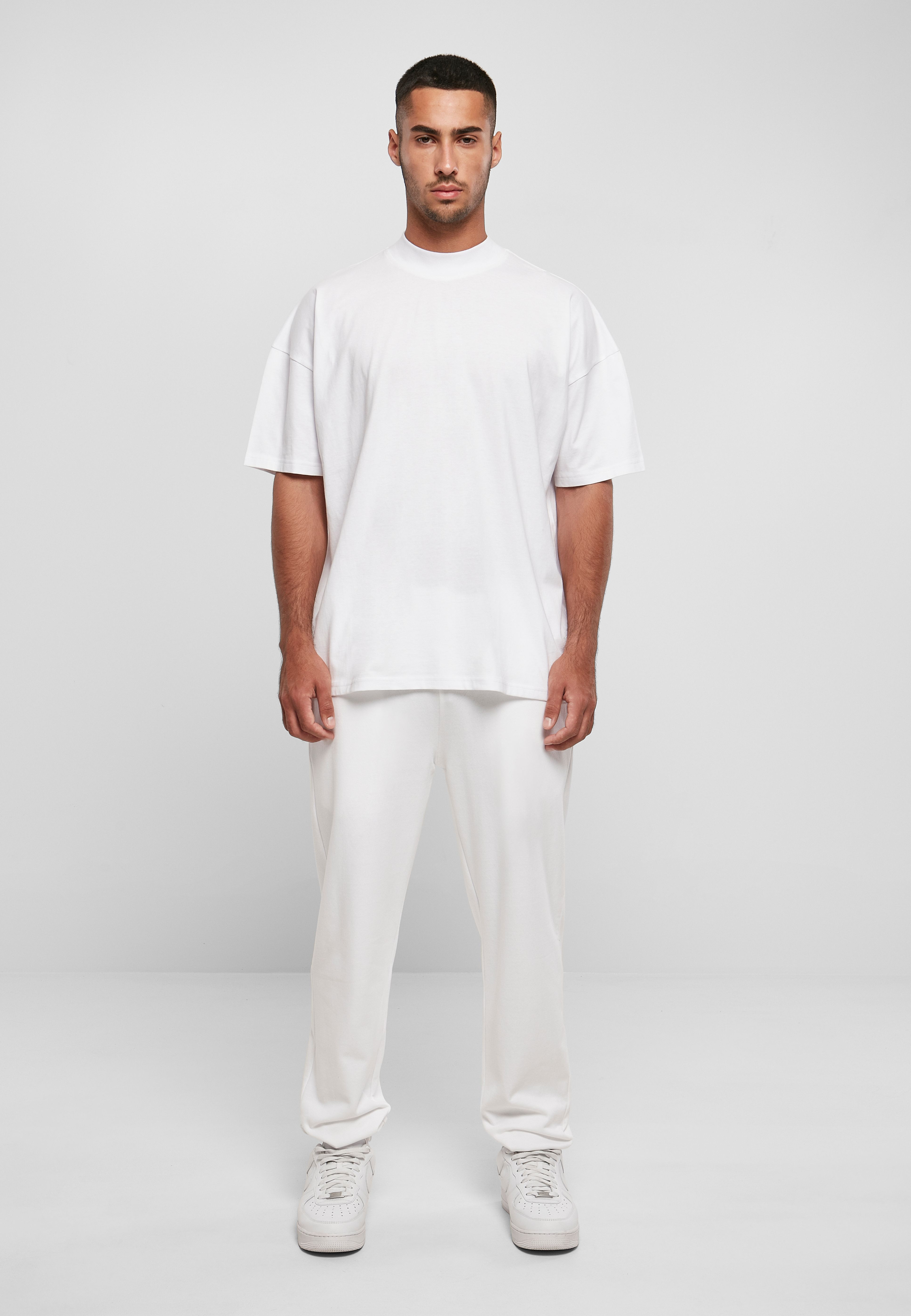 OVERSIZED MOCK NECK TEE