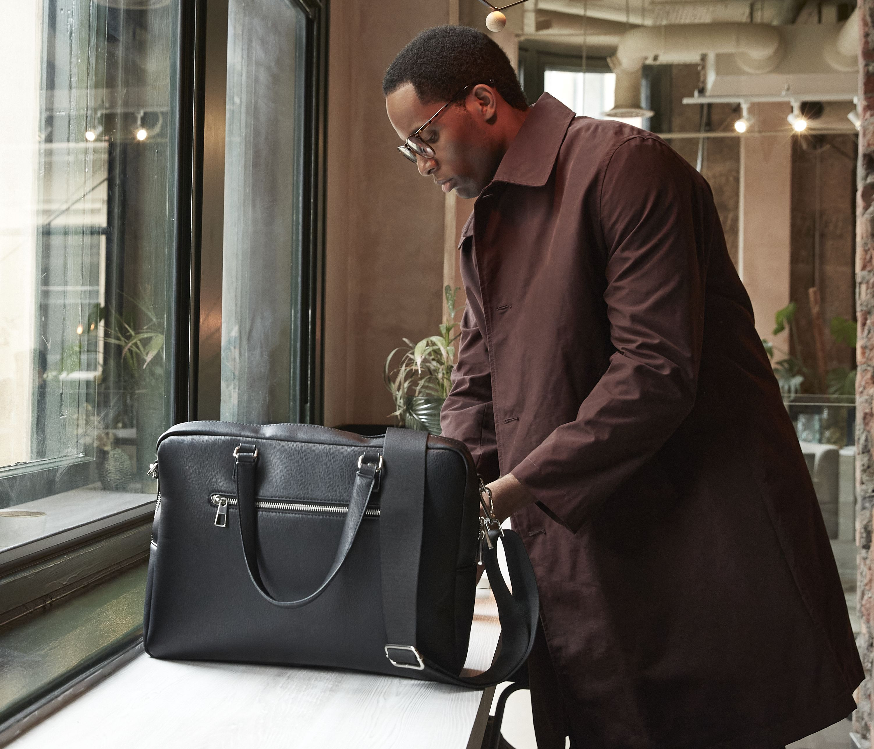 TAILORED LUXE PU BRIEFCASE