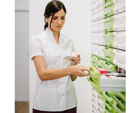SHORT SLEEVE JACKET WITH SNAP BUTTONS